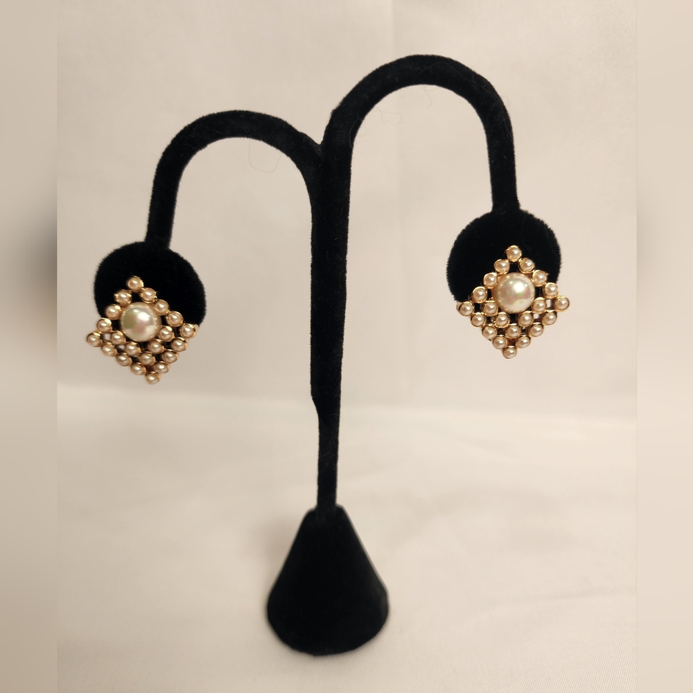 Nina Ricci Vintage Gold Pearl Clip Earrings